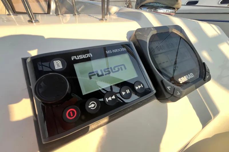 Wind Walker Yacht Photos Pics Fusion and Simrad marine electronics on 2013 Beneteau Oceanis 41 yacht dashboard.