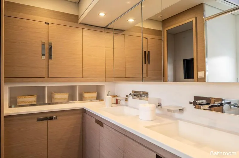 Semper Fidelis Yacht Photos Pics Luxurious bathroom in Fountaine Pajot Alegria 67, 2022 model.