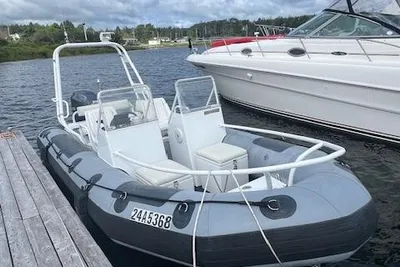 Titan 170 Center Console
