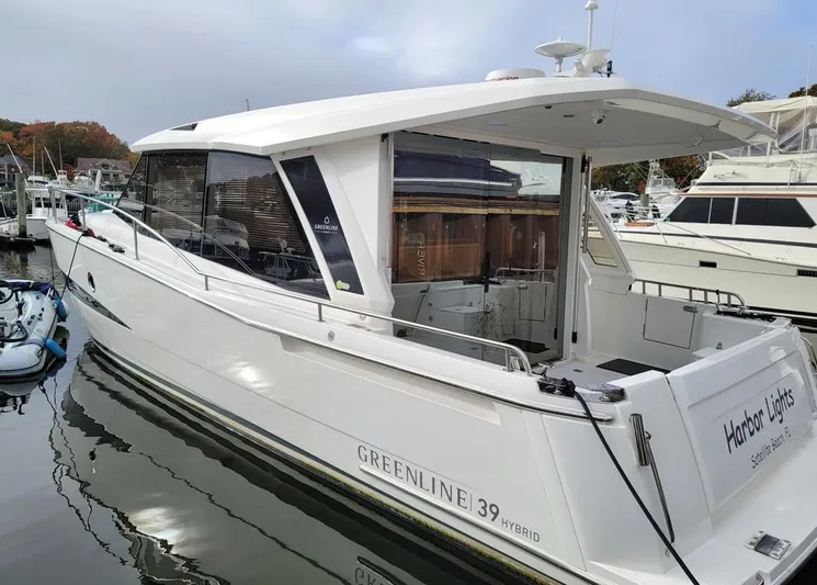 Harbor Lights Yacht Photos Pics 