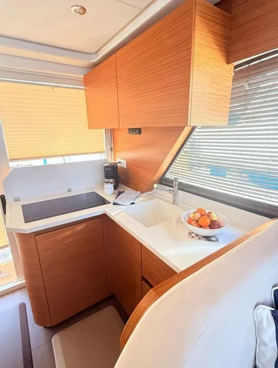 Harbor Lights Yacht Photos Pics 