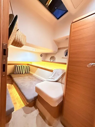 Harbor Lights Yacht Photos Pics 