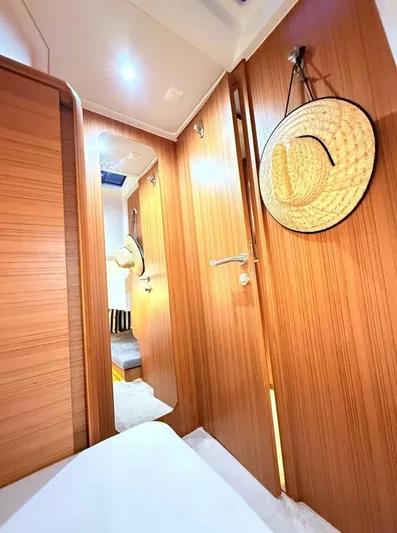 Harbor Lights Yacht Photos Pics 