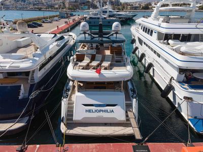Yacht