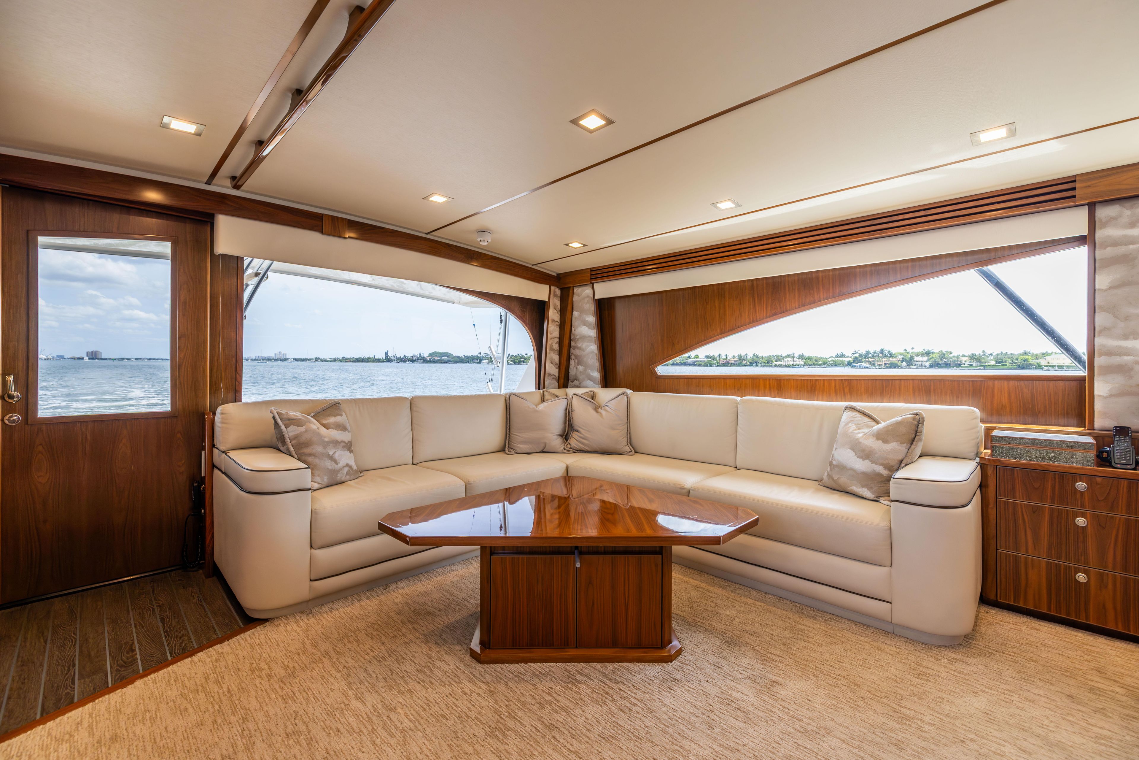 2020 Viking 80 