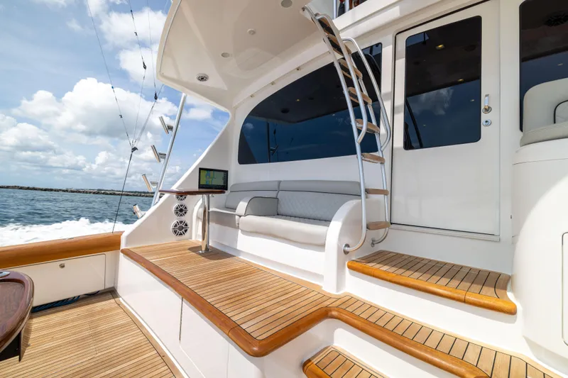 2020 Viking 80 Yacht Photos Pics Luxury 2020 Viking 80 Convertible yacht with teak deck and elegant seating area.