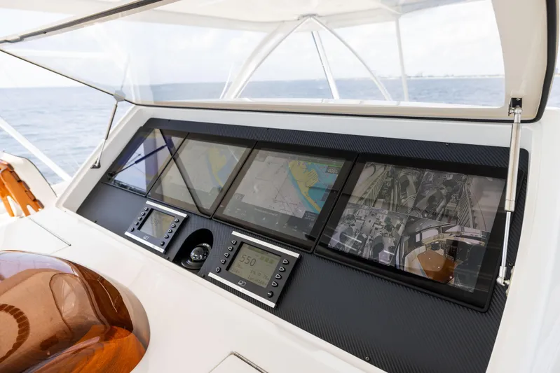 2020 Viking 80 Yacht Photos Pics 