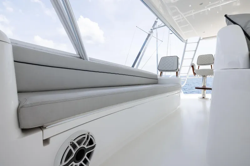 2020 Viking 80 Yacht Photos Pics 