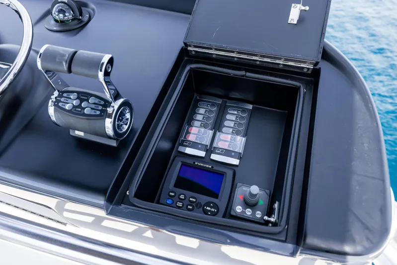 2020 Viking 80 Yacht Photos Pics 