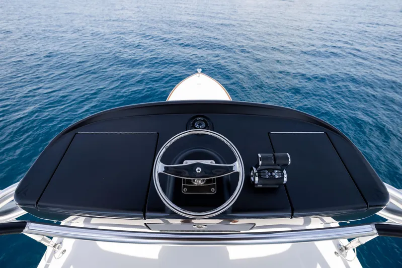 2020 Viking 80 Yacht Photos Pics 