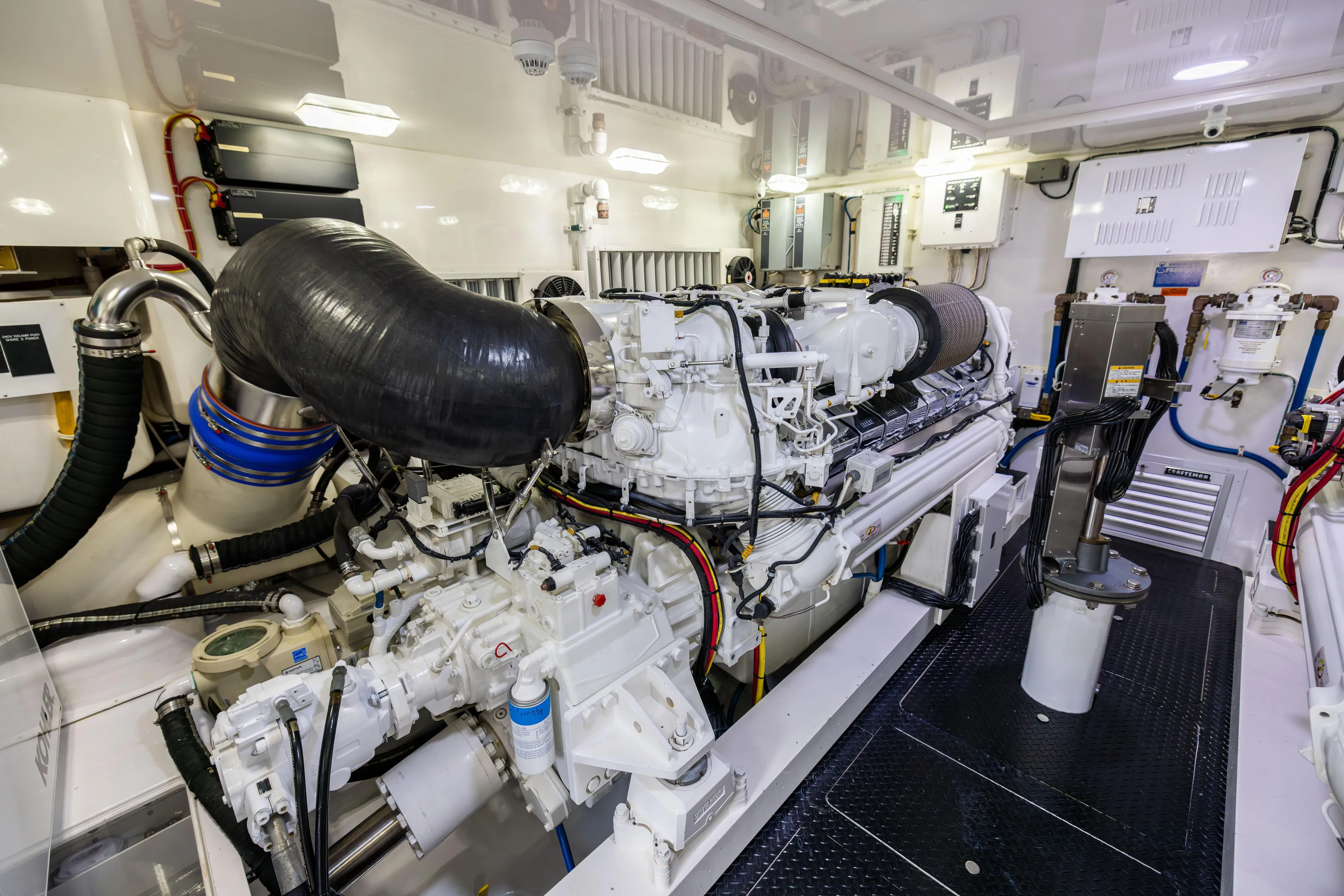 2020 Viking 80 Yacht Photos Pics 