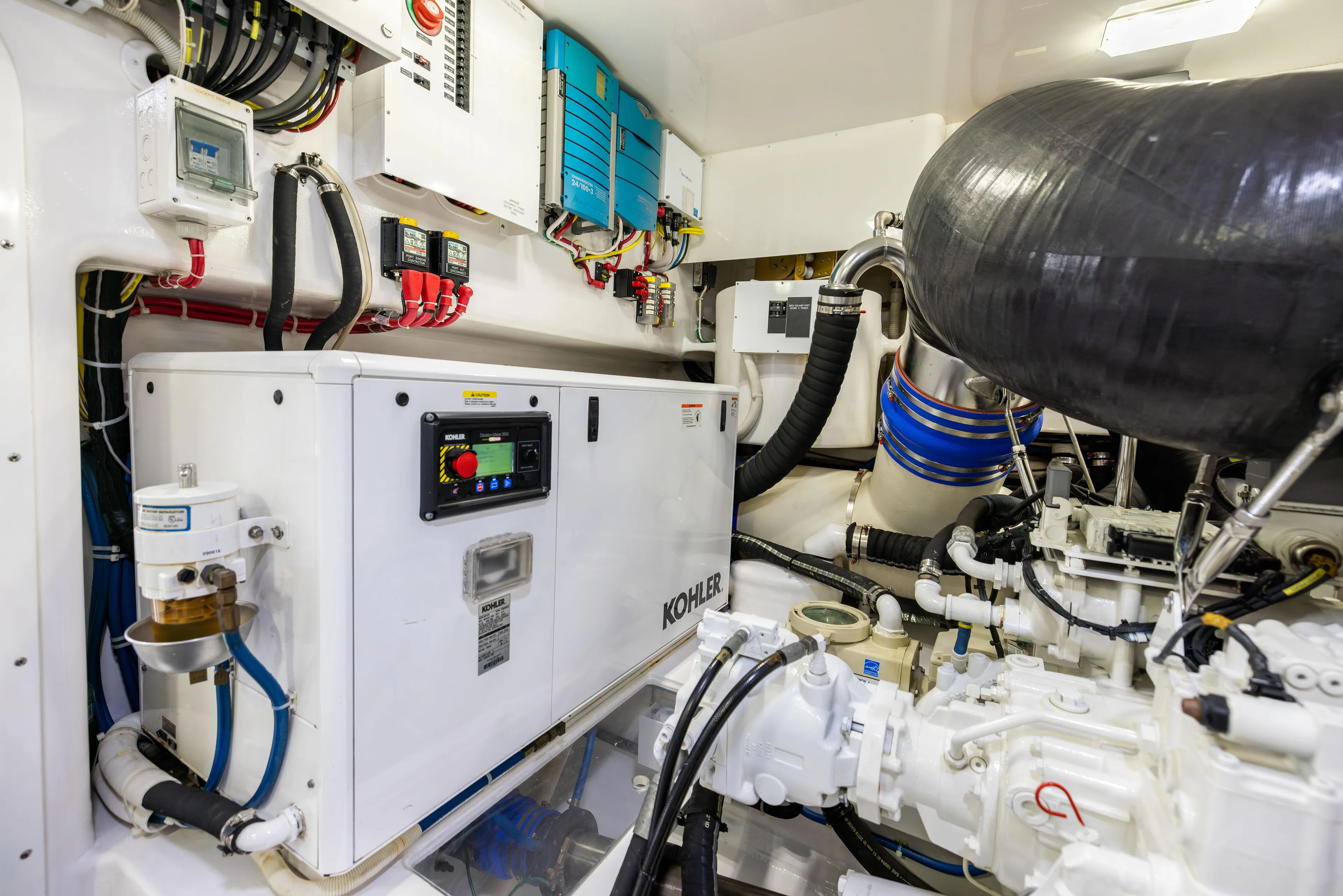 2020 Viking 80 Yacht Photos Pics 