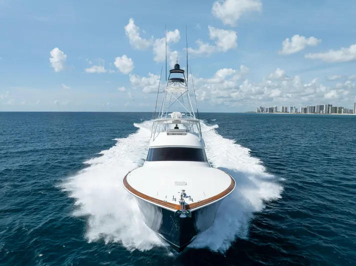 2020 Viking 80 Yacht Photos Pics 