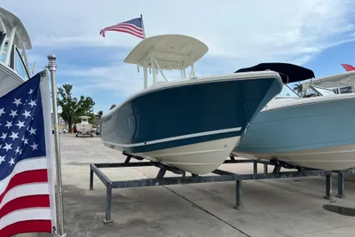 Cobia 220 CC