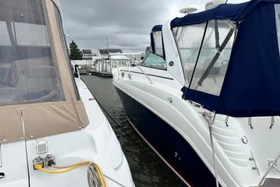 Rinker 342 Express Cruiser