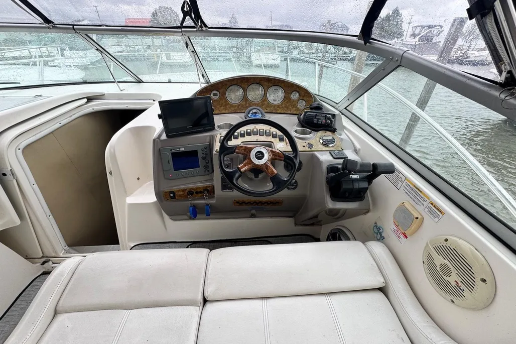 2006 Rinker 342 Express Cruiser Cruiser for sale - YachtWorld