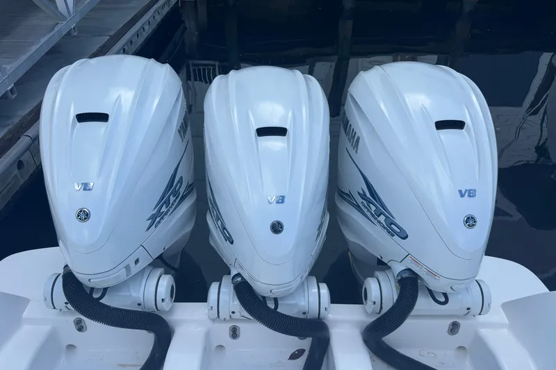  Yacht Photos Pics Triple Yamaha V8 outboard engines on a 2020 Intrepid 407 Nomad FE boat.