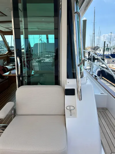 Lucky Dog Yacht Photos Pics 