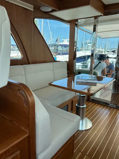 Lucky Dog Yacht Photos Pics 