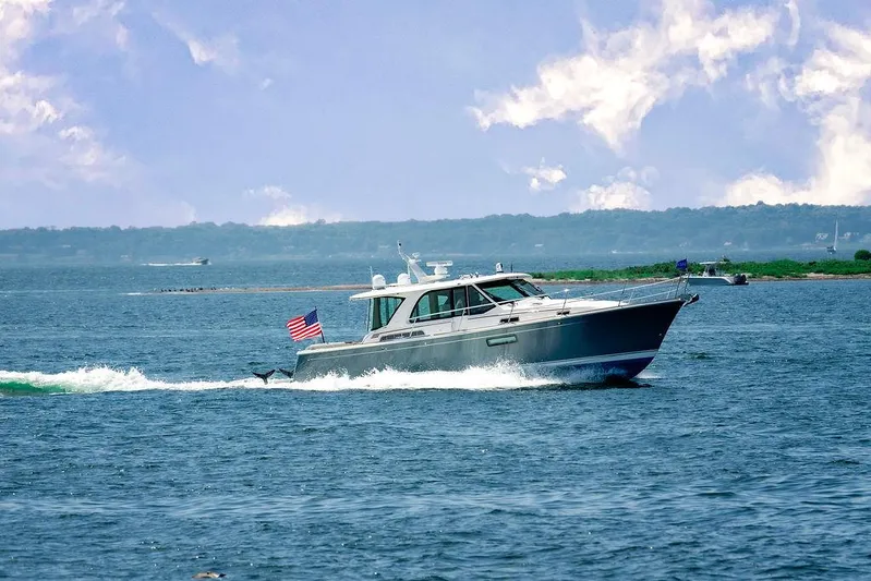 Lucky Dog Yacht Photos Pics 