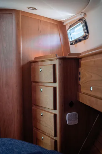 Lucky Dog Yacht Photos Pics 