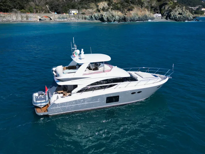 Lucerna Yacht Photos Pics 