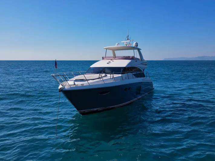 Lucerna Yacht Photos Pics 