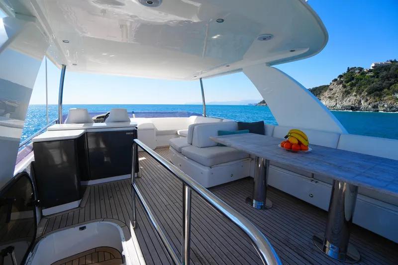 Lucerna Yacht Photos Pics 