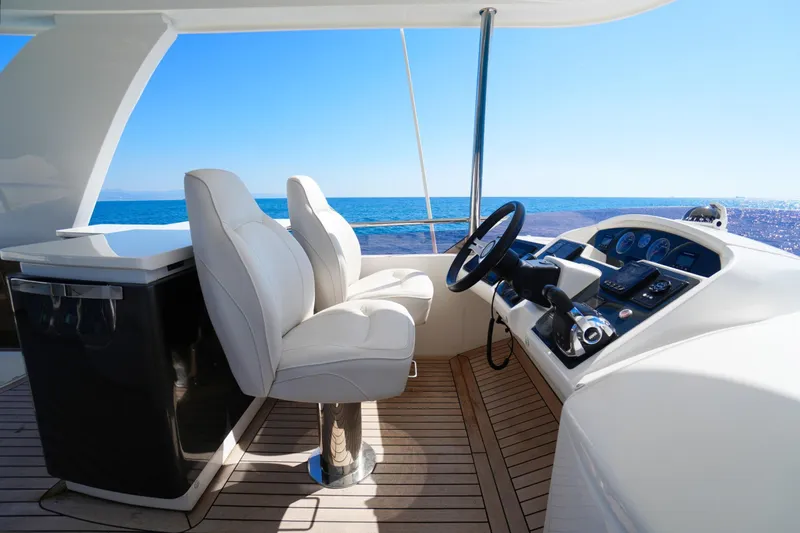 Lucerna Yacht Photos Pics 