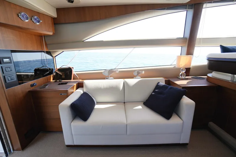 Lucerna Yacht Photos Pics 