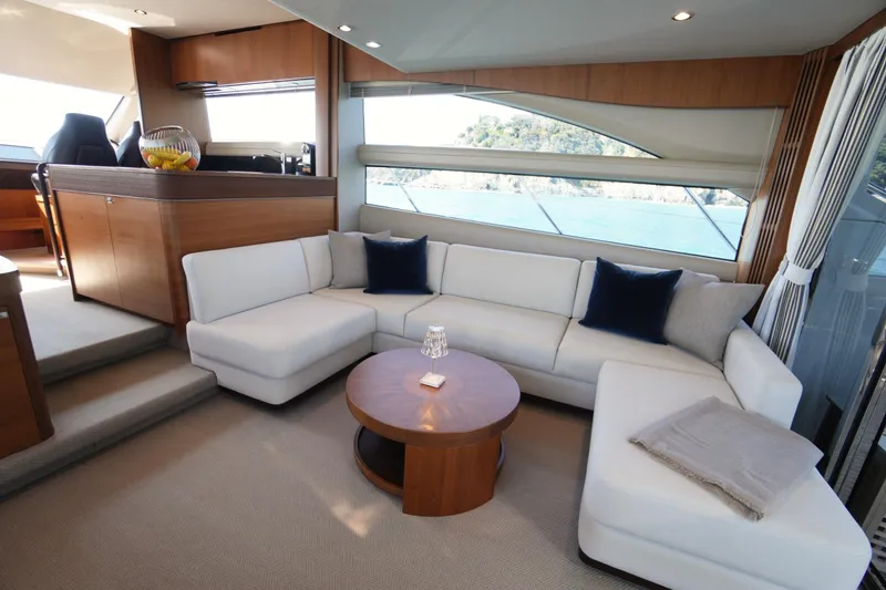 Lucerna Yacht Photos Pics 