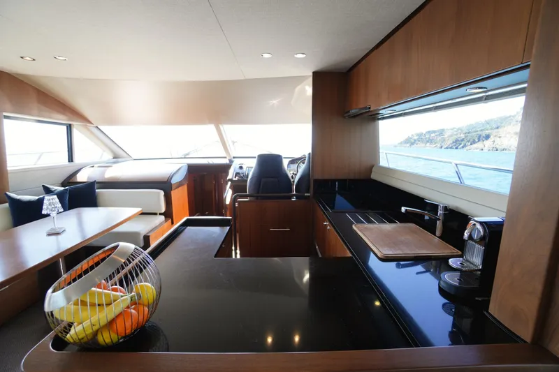 Lucerna Yacht Photos Pics 