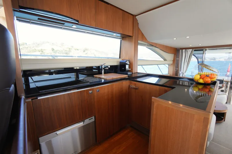 Lucerna Yacht Photos Pics 