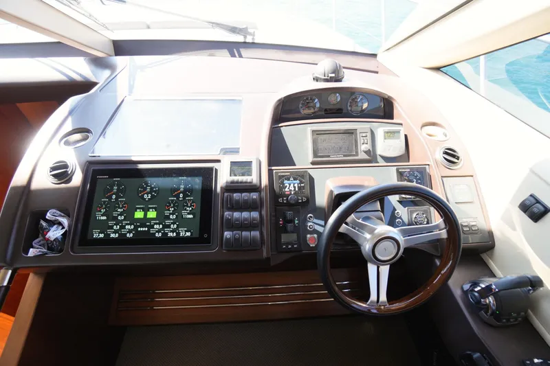 Lucerna Yacht Photos Pics 