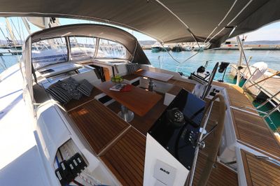 Yacht