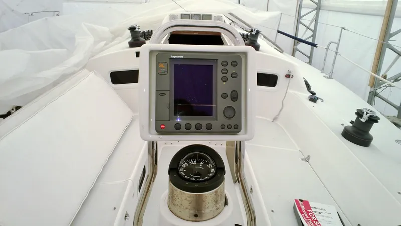 Natural Mystic Yacht Photos Pics Electronics