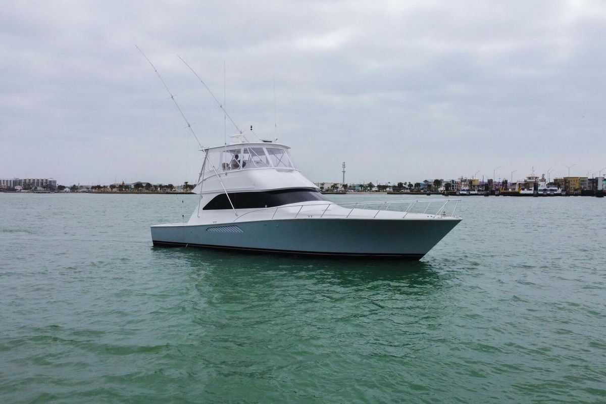 2005 Viking 52 
