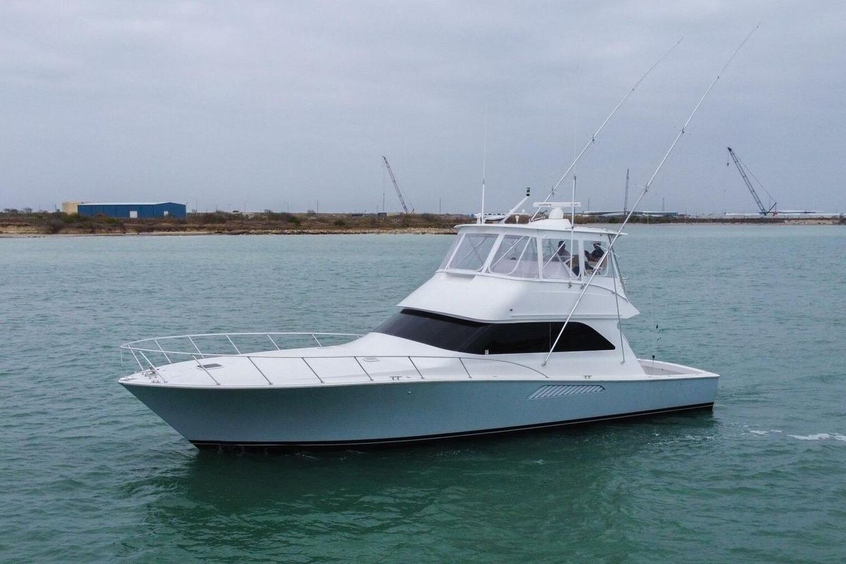 2005 Viking 52 