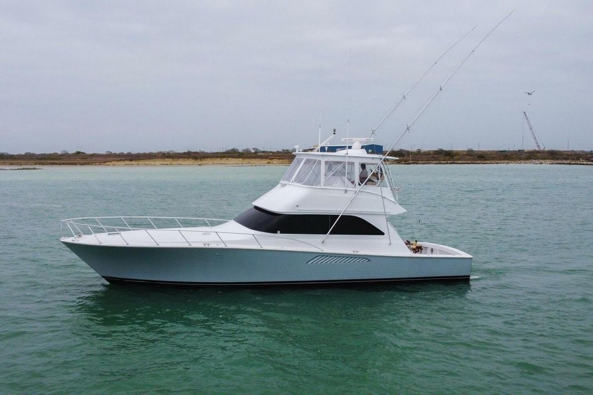 2005 Viking 52 
