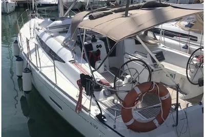 2012 Jeanneau Sun Odyssey 439