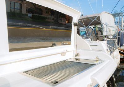 Yacht
