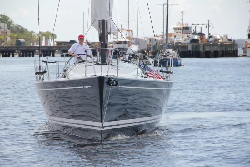 Mutiny Yacht Photos Pics Bow
