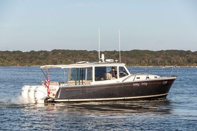 Yacht