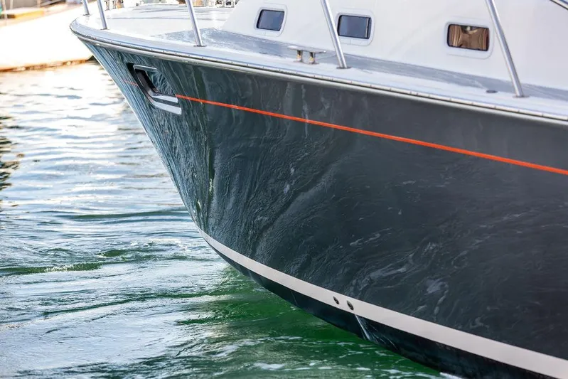 Goombay Yacht Photos Pics 2018 MJM 43z boat hull with sleek design on water.