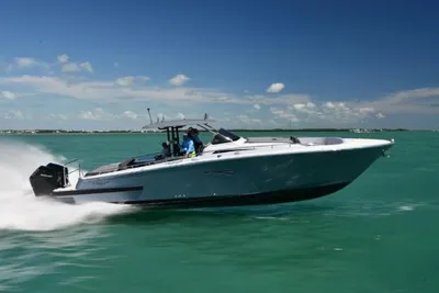 Canados 435 GLADIATOR