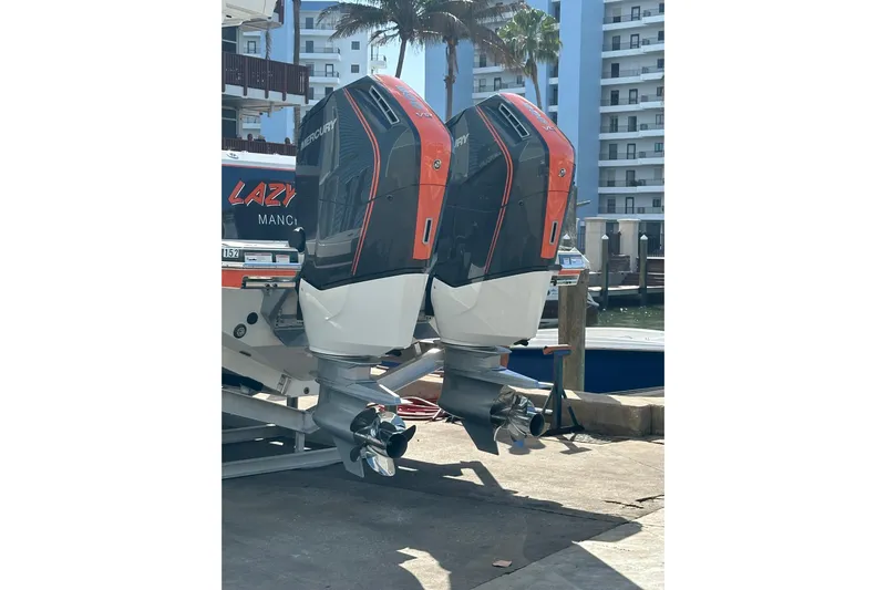  Yacht Photos Pics 2024 Formula 387 Center Console Fish with dual Mercury outboard engines.