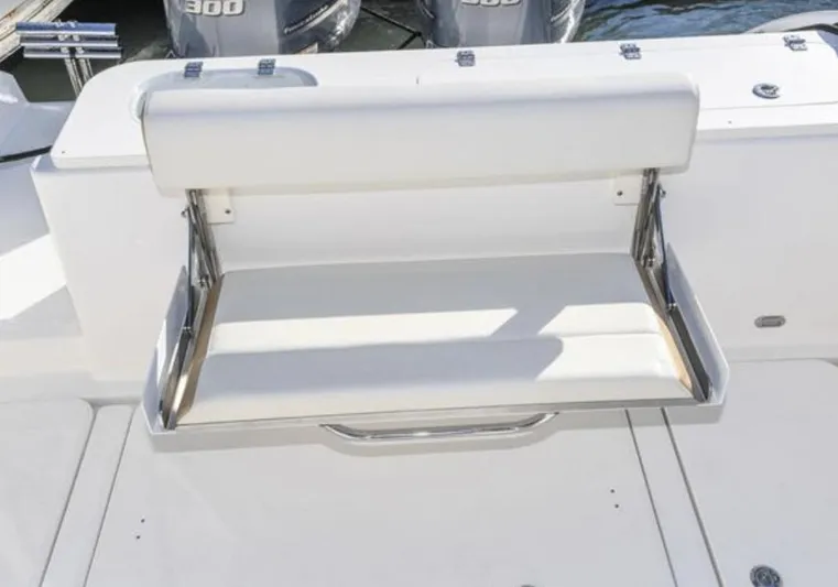 $64,371 Off Msrp !!! Yacht Photos Pics 