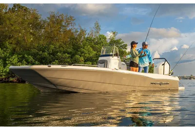 NauticStar 211 Hybrid