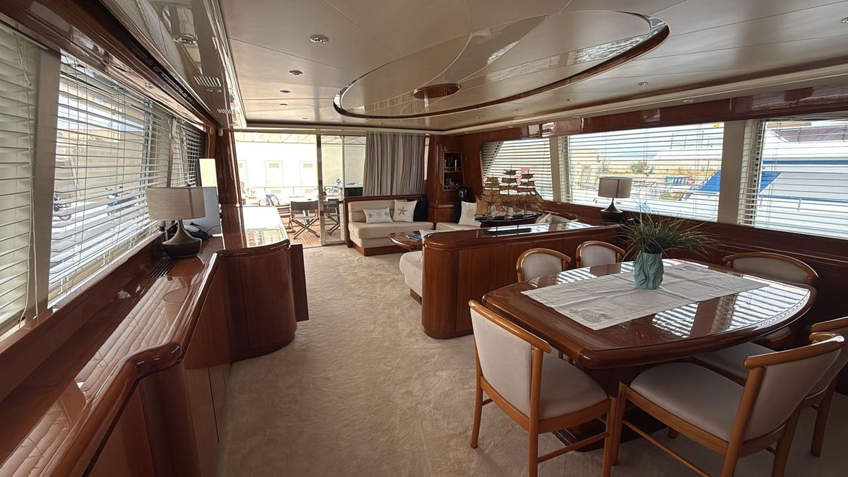 2002 Falcon 85 