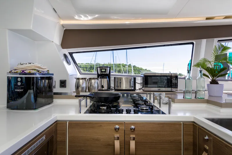 Dante Yacht Photos Pics 